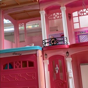 Doll house